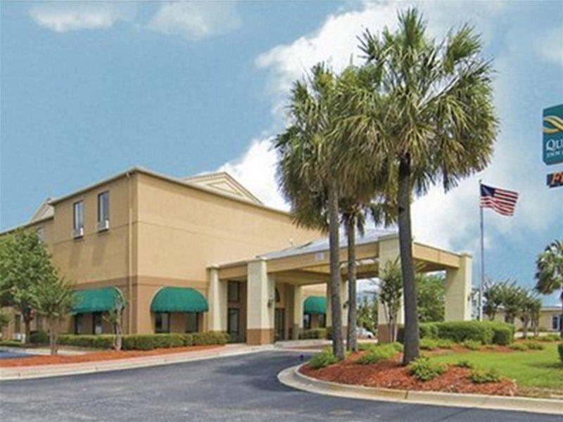 Quality & At Airport Blvd I-65 Hotel Mobile