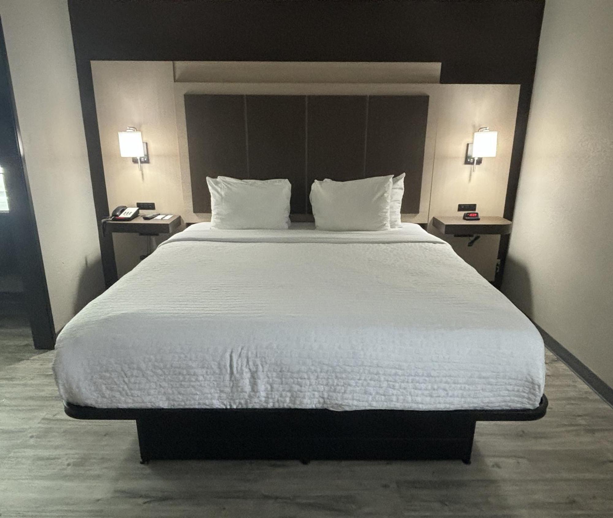 Quality & At Airport Blvd I-65 Hotel