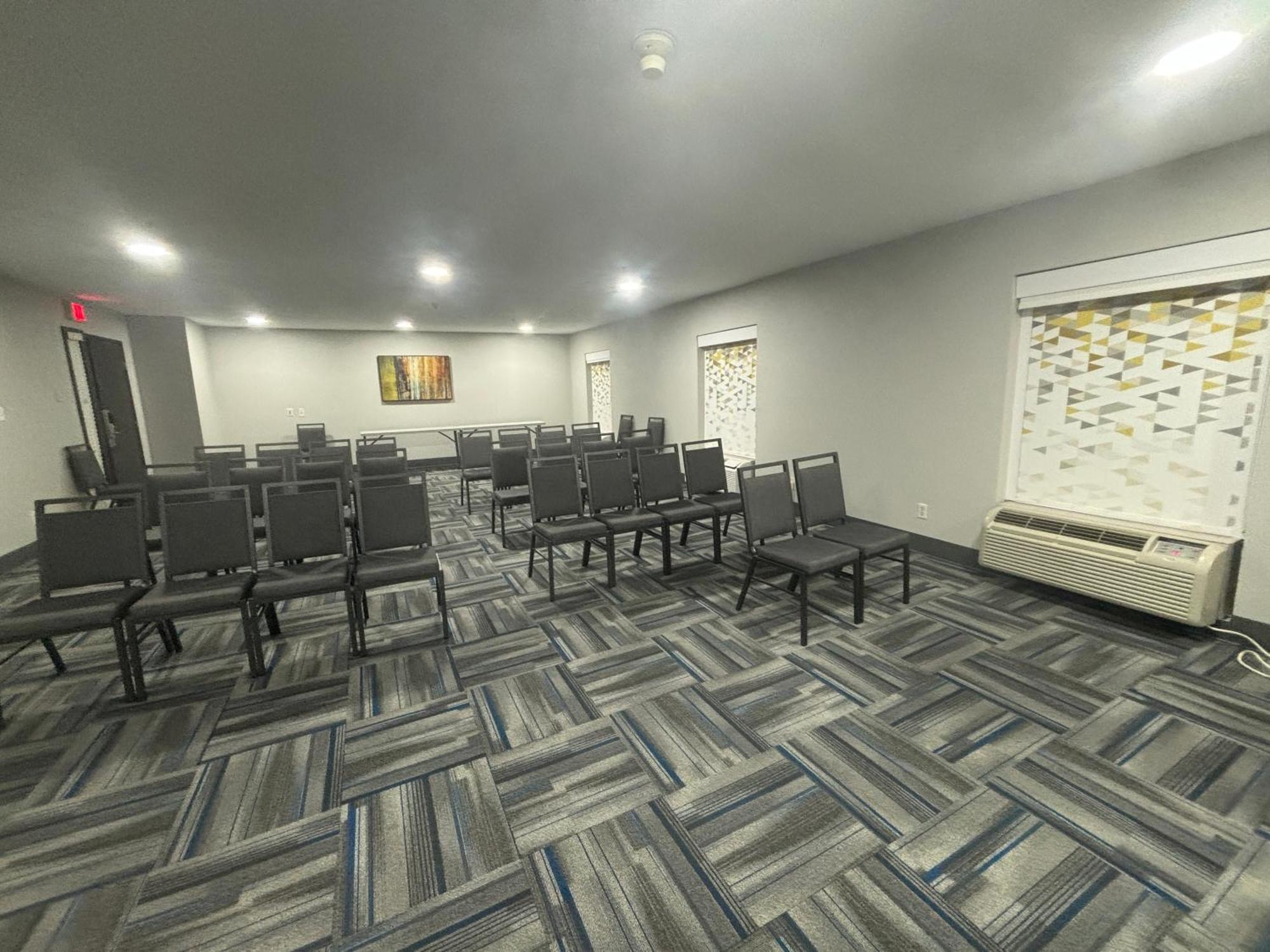Hotel Quality & At Airport Blvd I-65 Mobile